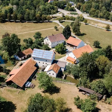 Veranstaltungszentrum Pruehmuehle Mit Schlafplaetzen *